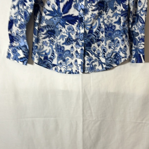 Talbots size 8P, fitted button down non iron long sleeve shirt - Picture 3 of 11